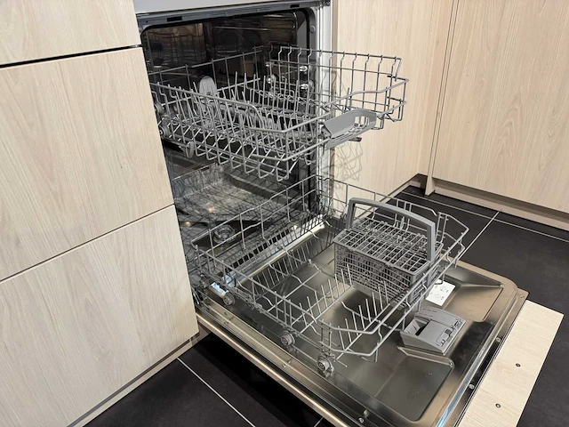 Schuller - showroomkeuken - afbeelding 2 van  33
