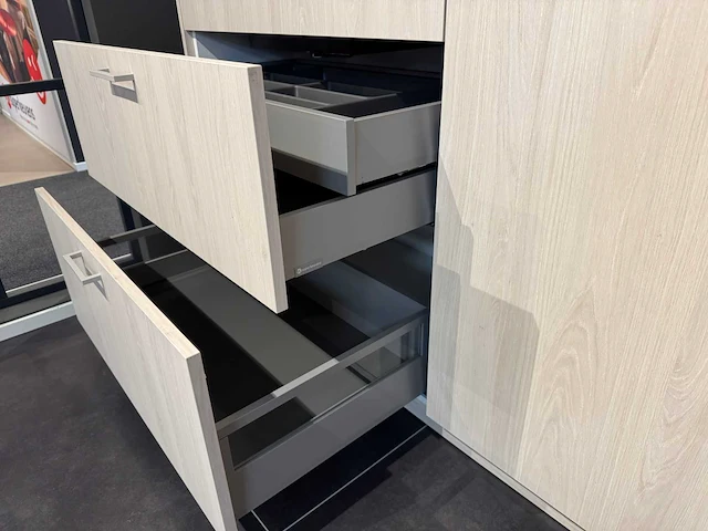Schuller - showroomkeuken - afbeelding 29 van  33
