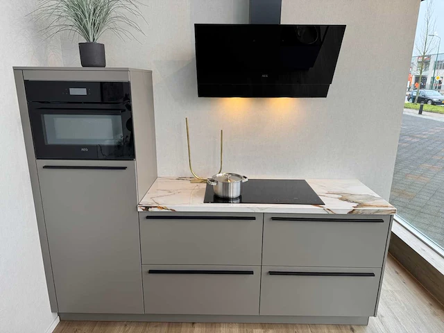 Schüller - showroomkeuken - afbeelding 20 van  47