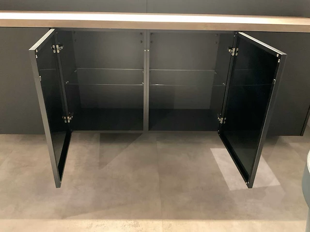 Schuller c avo avola eiland showroomkeuken met wandopstelling - afbeelding 28 van  40