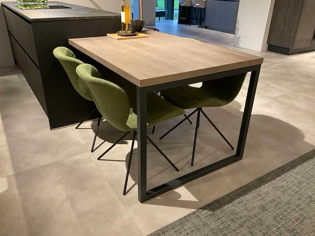Schuller c avo avola eiland showroomkeuken met wandopstelling - afbeelding 34 van  40