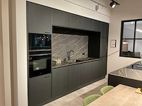 Schuller c avo avola eiland showroomkeuken met wandopstelling - afbeelding 5 van  40