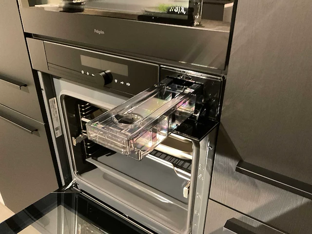 Schuller c fma fino matt-c avo avola eiland showroomkeuken met hoekwandopstelling en hoge kastenwand - afbeelding 51 van  59