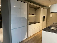 Schuller c gal gala eiland showroomkeuken met wandopstelling - afbeelding 23 van  42