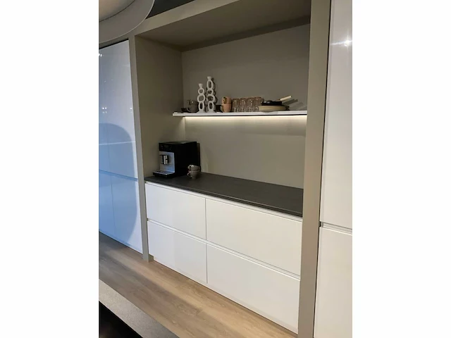 Schuller c gal gala eiland showroomkeuken met wandopstelling - afbeelding 24 van  42