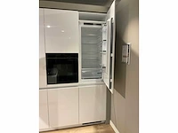 Schuller c gal gala eiland showroomkeuken met wandopstelling - afbeelding 33 van  42