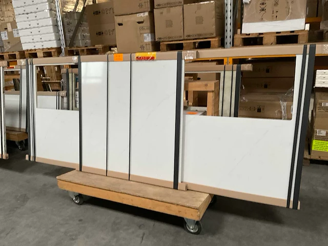 Schuller c mat matera eilandkeuken met hoge kastenwand - afbeelding 8 van  9