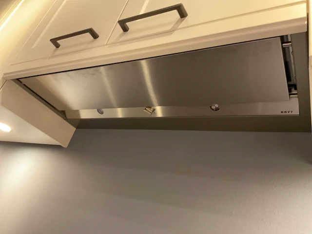 Schuller c via vienna satin hoekopgestelde showroomkeuken - afbeelding 23 van  28