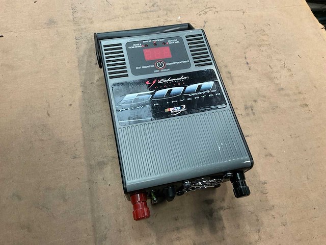 Schumacher omvormer - afbeelding 1 van  3