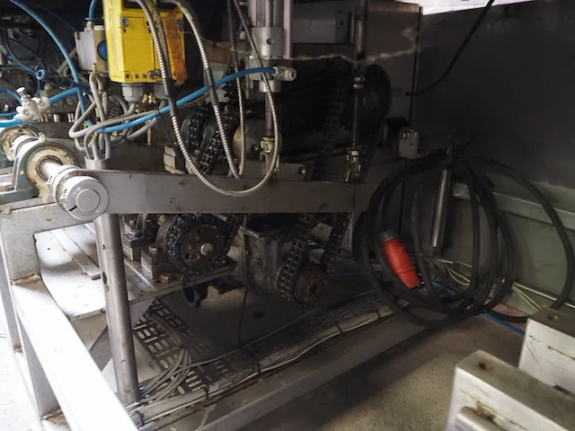 Schutten machines b.v. - afbeelding 6 van  24
