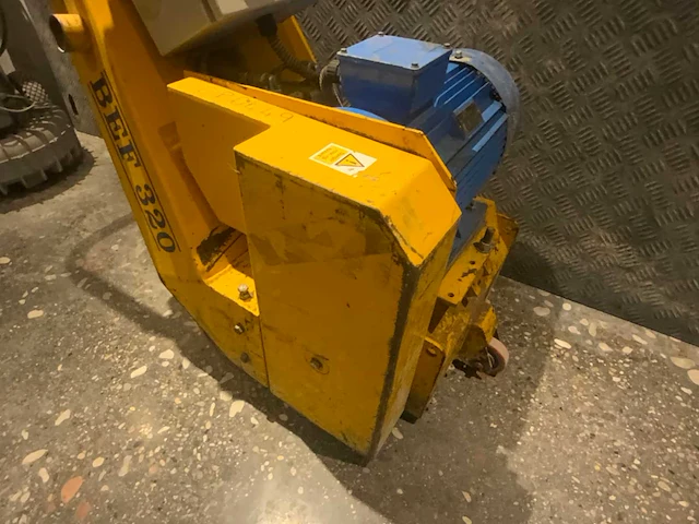Schwamborn bef 320 beton frees - afbeelding 13 van  14