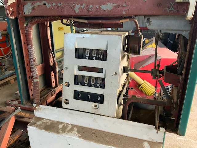 Schwelmer m120r brandstof vulstation - afbeelding 8 van  11
