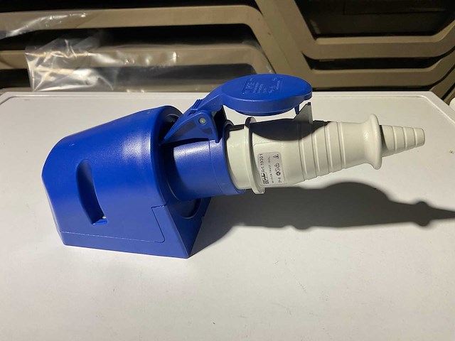 Schyller stekkerdoos en stekker (24x) - afbeelding 2 van  4