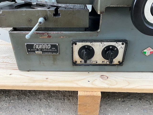Scledum m25/s kleppenslijpmachine - afbeelding 8 van  12
