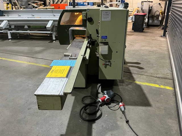 Scm - 1997 - compact 23 - vierzijdige profileer- en schaafmachine - afbeelding 8 van  23