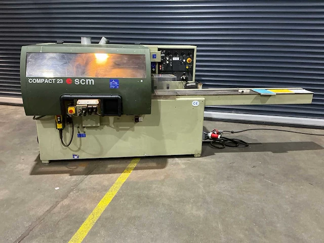 Scm - 1997 - compact 23 - vierzijdige profileer- en schaafmachine - afbeelding 18 van  23