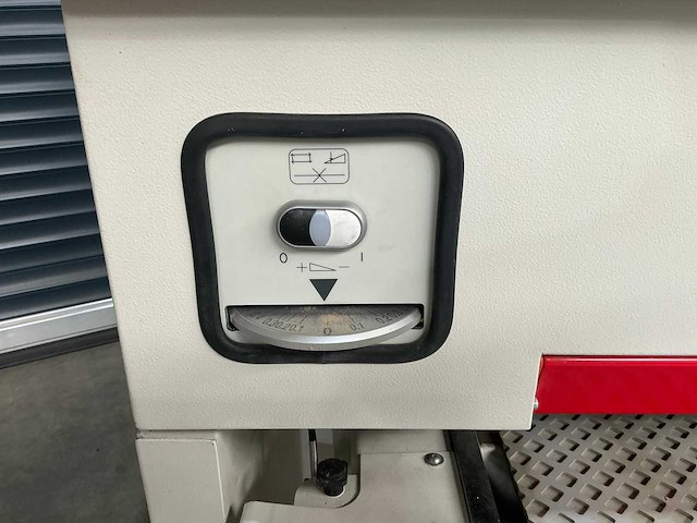 Scm - 2017 - dmc sd 60 rcs 110 - breedbandschuurmachine - afbeelding 4 van  13