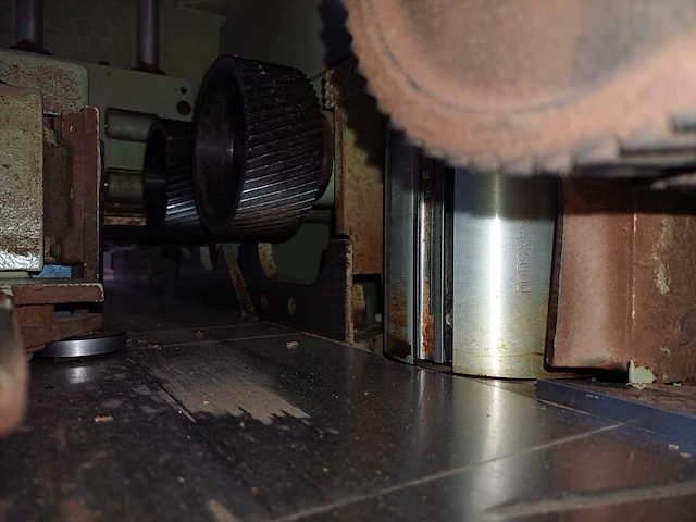 Scm - compact 23 - vierzijdige profileer- en schaafmachine - afbeelding 8 van  12