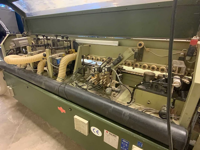 Scm - k-208 p - kantaanlijmmachine - 1998 - afbeelding 17 van  23