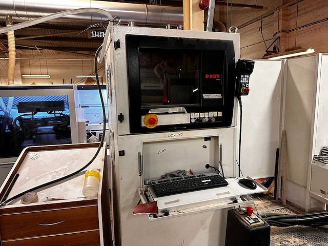 Scm - record 125 - cnc-bewerkingscentra - 2005 - afbeelding 2 van  18