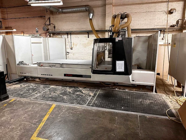 Scm - record 125 - cnc-bewerkingscentra - 2005 - afbeelding 14 van  18