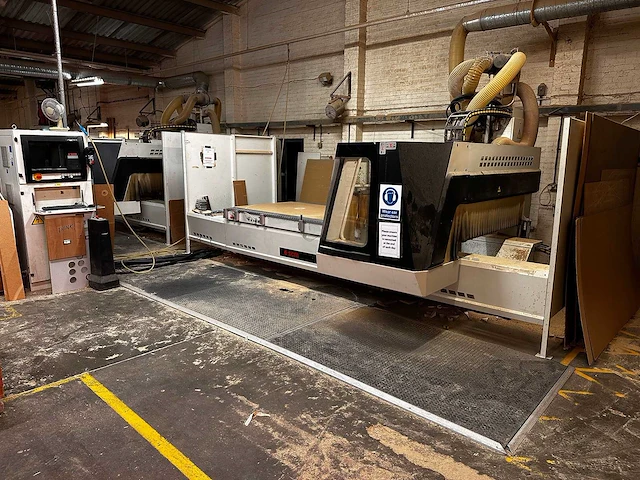 Scm - record 125 n - cnc-bewerkingscentra - 2004 - afbeelding 12 van  22