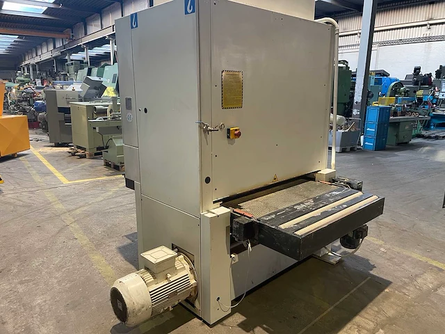 Scm - sandya 10 s m2 110 - breedbandschuurmachine - 1999 - afbeelding 9 van  15
