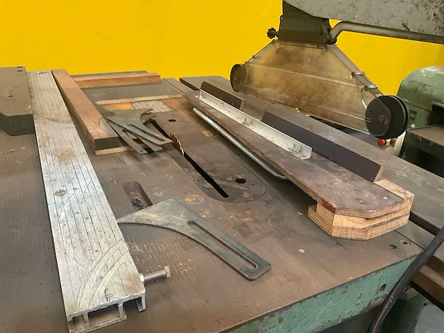 Scm si 15f formaatcirkelzaagmachine - afbeelding 5 van  7