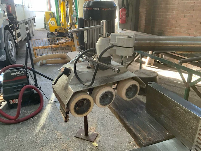Scm t160 tafelfreesmachine - afbeelding 8 van  10