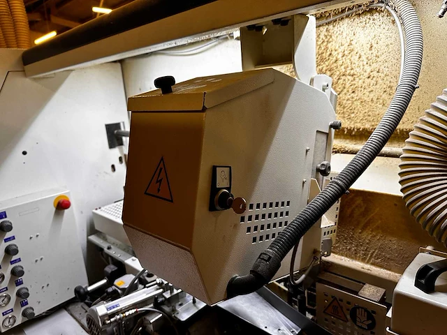 Scm/stefani - solution md - kantaanlijmmachine - 2017 - afbeelding 2 van  21