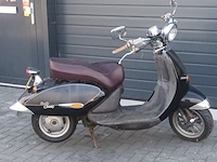 Scooter aprilia , mojito custom , zwart, bouwjaar 2007 - afbeelding 1 van  16