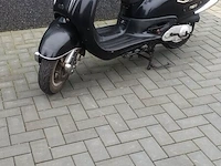 Scooter benzhou, retro, bouwjaar 2007 - afbeelding 2 van  10
