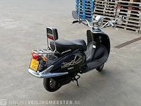 Scooter benzhou, retro, bouwjaar 2007 - afbeelding 6 van  10