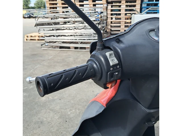 Scooter, kymco, agility 50, 2009 - afbeelding 13 van  19