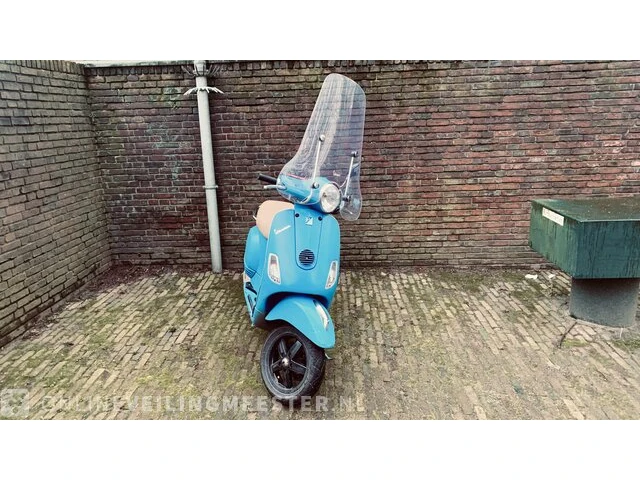 Scooter lx50, vespa, blauw, bouwjaar 2008 - afbeelding 2 van  8
