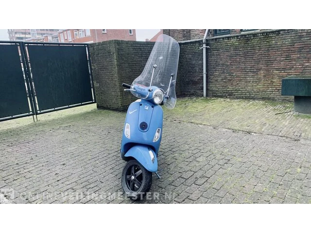 Scooter lx50, vespa, blauw, bouwjaar 2008 - afbeelding 3 van  8
