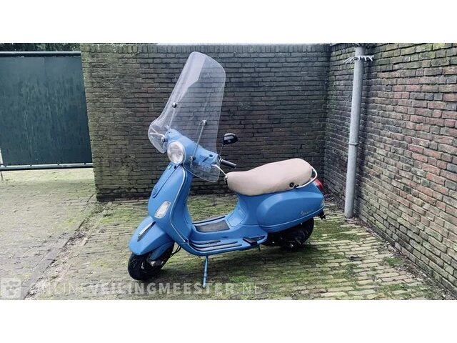 Scooter lx50, vespa, blauw, bouwjaar 2008 - afbeelding 4 van  8