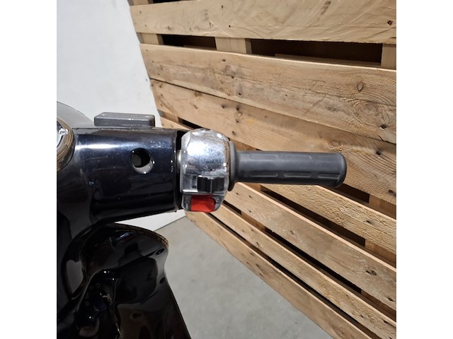 Scooter , malaguti, yesterday - afbeelding 2 van  19