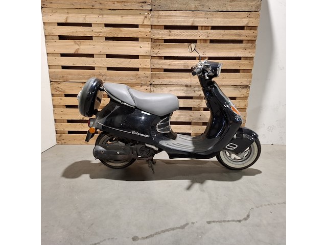 Scooter , malaguti, yesterday - afbeelding 1 van  19