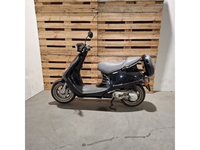 Scooter , malaguti, yesterday - afbeelding 14 van  19