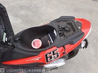 Scooter malagutie, phantom f12r, rood, bouwjaar 2009 - afbeelding 3 van  15