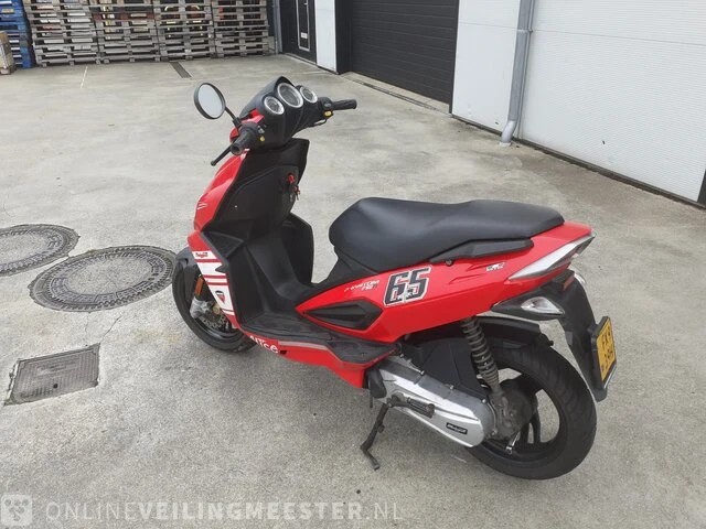 Scooter malagutie, phantom f12r, rood, bouwjaar 2009 - afbeelding 10 van  15