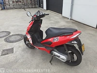 Scooter malagutie, phantom f12r, rood, bouwjaar 2009 - afbeelding 10 van  15