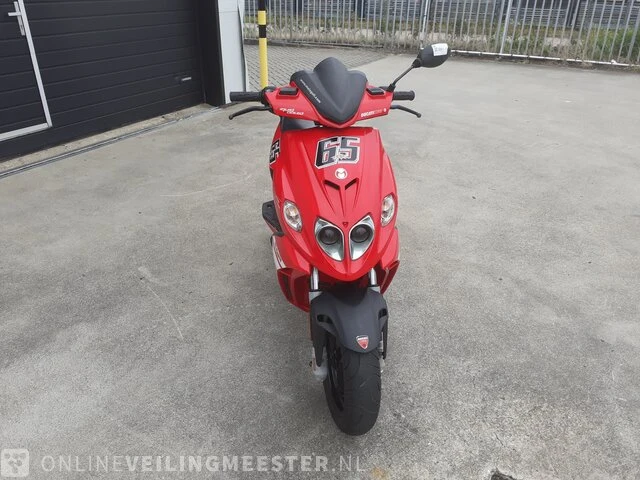 Scooter malagutie, phantom f12r, rood, bouwjaar 2009 - afbeelding 14 van  15