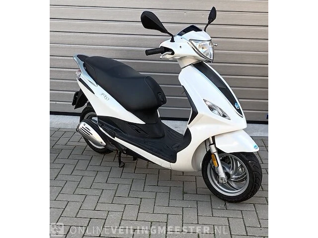 Scooter piaggio , fly 4t4v , wit, bouwjaar 2012 - afbeelding 6 van  13