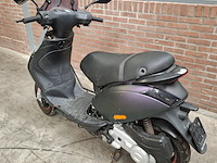 Scooter, piaggio, zip - afbeelding 11 van  36
