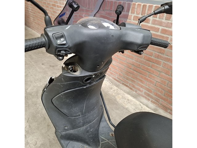 Scooter, piaggio, zip - afbeelding 17 van  36