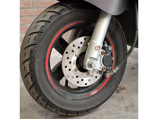 Scooter, piaggio, zip - afbeelding 22 van  36