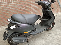 Scooter, piaggio, zip - afbeelding 23 van  36
