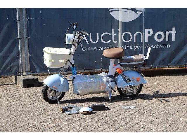 Scooter rccar industry classic elektrisch nieuw - afbeelding 1 van  1